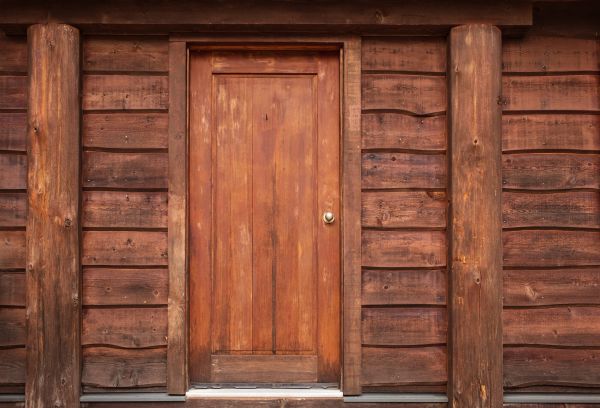 Log Cabin Staining